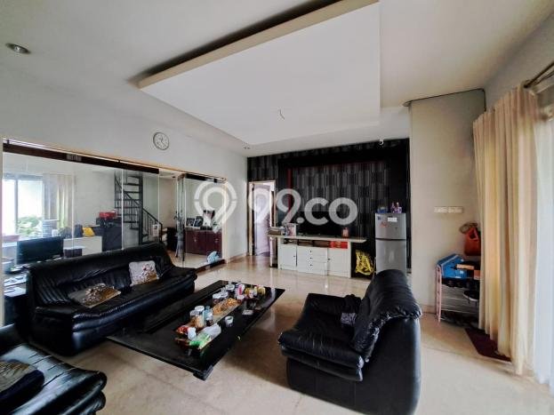 Dijual Rumah Mewah Elegan Dengan View Eksklusif di Buah Batu, Bandung Dijual Rumah Mewah Elegan Dengan View Eksklusif di Buah Batu, Bandung