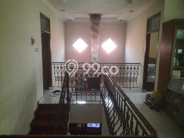Rumah Luxury Modern Siap Huni di Buah Batu Bandung Rumah Luxury Modern Siap Huni di Buah Batu Bandung