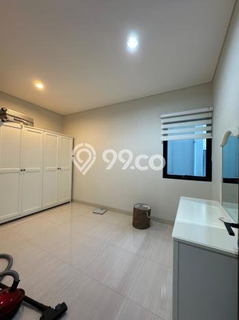 PRIME LOCATION! Rumah Berkembang area Summarecon Bandung, Luas 228m2m² Bangunan 252m2m² PRIME LOCATION! Rumah Berkembang area Summarecon Bandung, Luas 228m2m² Bangunan 252m2m²
