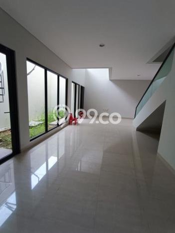SPECIAL PRICE! Rumah Asri lokasi Summarecon Bandung, Luas 190m2m² LB 215m2m² SPECIAL PRICE! Rumah Asri lokasi Summarecon Bandung, Luas 190m2m² LB 215m2m²