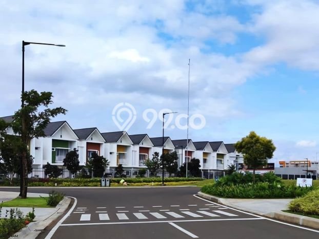 Rumah di Summarecon Bandung, 1 KM, Area Strategis, Luas 112m² Bangunan 97m² Rumah di Summarecon Bandung, 1 KM, Area Strategis, Luas 112m² Bangunan 97m²