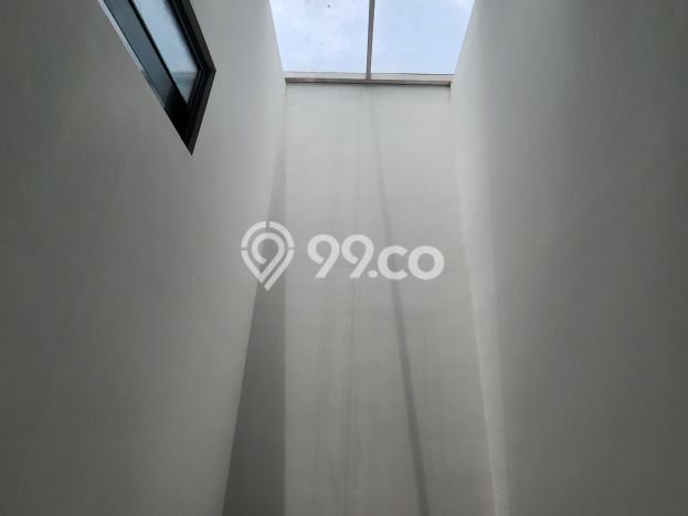 Ready to Use! Luxury House LT 190m2 Desain Elegan di Summarecon Bandung Ready to Use! Luxury House LT 190m2 Desain Elegan di Summarecon Bandung