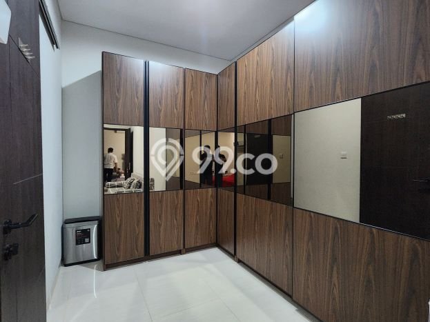 Ready to Use! Luxury House LT 190m2 Desain Elegan di Summarecon Bandung Ready to Use! Luxury House LT 190m2 Desain Elegan di Summarecon Bandung