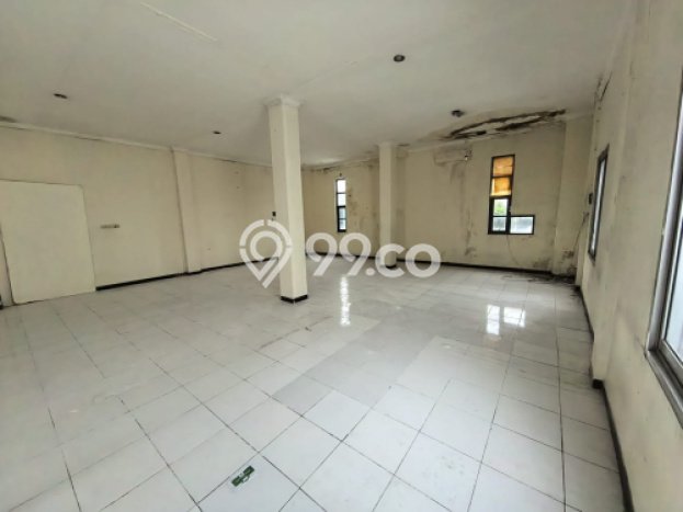 Unit Ruko Paling Strategis di Ngaliyan Semarang dengan LB 250m2 Unit Ruko Paling Strategis di Ngaliyan Semarang dengan LB 250m2