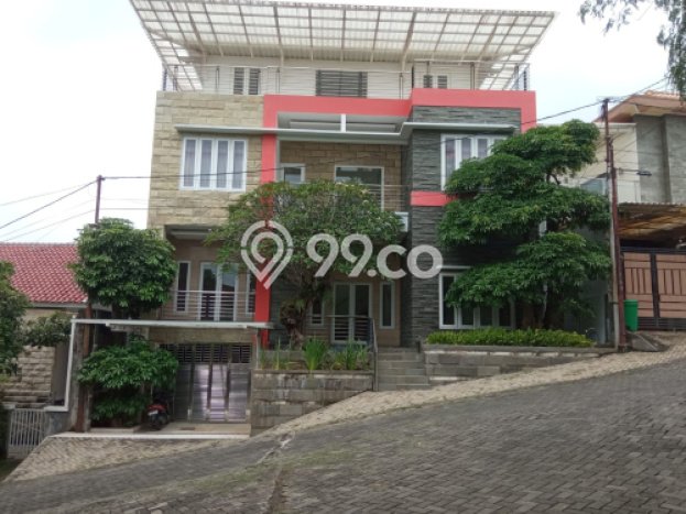 Siap Huni Rumah Mewah 7 Kamar di Ngaliyan Dekat ke Mana Saja Siap Huni Rumah Mewah 7 Kamar di Ngaliyan Dekat ke Mana Saja