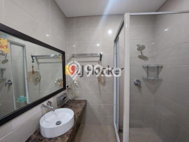 Siap Huni Rumah Mewah 4 Kamar di Kelapa Gading Dekat ke Mana Saja Siap Huni Rumah Mewah 4 Kamar di Kelapa Gading Dekat ke Mana Saja