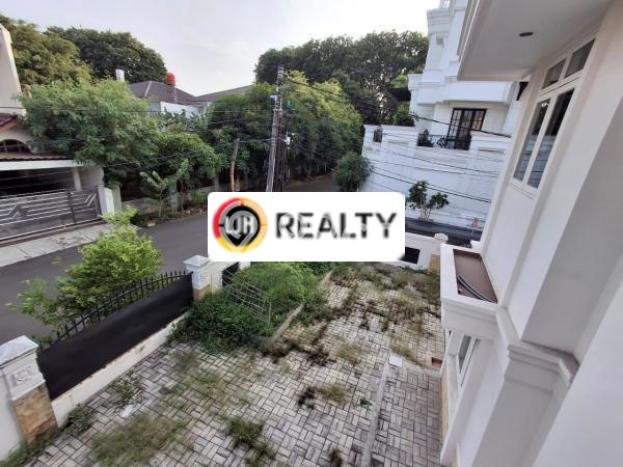 HARGA SPECIAL! Rumah Strategis lokasi Kelapa Gading, LT 272m² Bangunan 0m² HARGA SPECIAL! Rumah Strategis lokasi Kelapa Gading, LT 272m² Bangunan 0m²