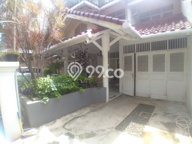 Rumah Elit Modern Tanpa Renovasi di Jatiwaringin Bekasi Rumah Elit Modern Tanpa Renovasi di Jatiwaringin Bekasi