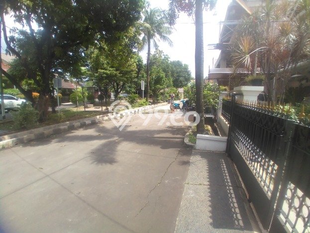 Rumah Elit Modern Tanpa Renovasi di Jatiwaringin Bekasi Rumah Elit Modern Tanpa Renovasi di Jatiwaringin Bekasi