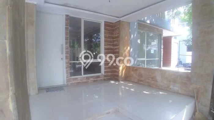 Ready to Use! Luxury House LT 200m2 Desain Elegan di Jatimelati Ready to Use! Luxury House LT 200m2 Desain Elegan di Jatimelati