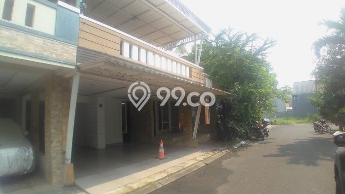 Ready to Use! Luxury House LT 200m2 Desain Elegan di Jatimelati Ready to Use! Luxury House LT 200m2 Desain Elegan di Jatimelati