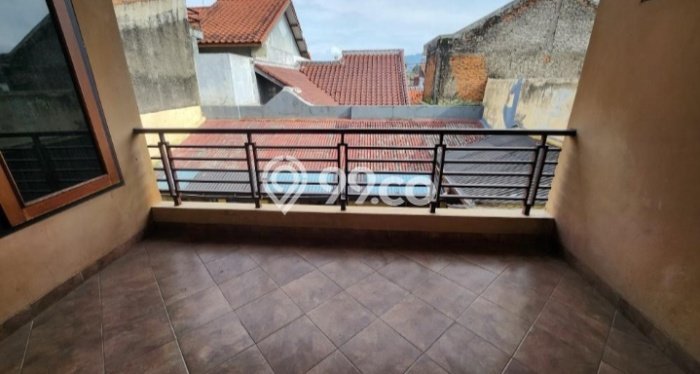 Dijual Cepat Rumah Favorit Siap Huni LB 350m2 di Antapani, Bandung Dijual Cepat Rumah Favorit Siap Huni LB 350m2 di Antapani, Bandung