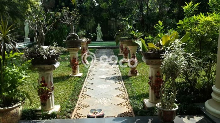 Rumah Elit LB 900m2 Siap Pakai Desain Elegan di Kemang, Jakarta Selatan Rumah Elit LB 900m2 Siap Pakai Desain Elegan di Kemang, Jakarta Selatan