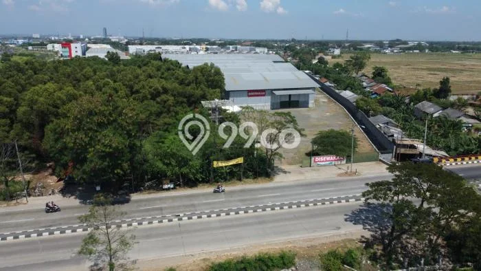 Gudang disewakan lokasi strategis Karawang Barat Karawang 2000m2 Gudang disewakan lokasi strategis Karawang Barat Karawang 2000m2