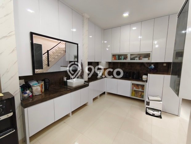 Hunian Elit LB 220m2 Siap Pakai Desain Elegan di Muara Karang, Jakarta Utara Hunian Elit LB 220m2 Siap Pakai Desain Elegan di Muara Karang, Jakarta Utara