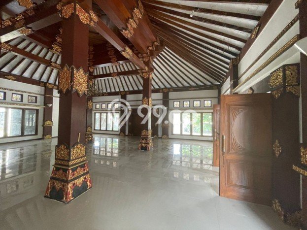 Lokasi strategis! Rumah siap pakai disewakan di Banguntapan LB 150m2 Lokasi strategis! Rumah siap pakai disewakan di Banguntapan LB 150m2