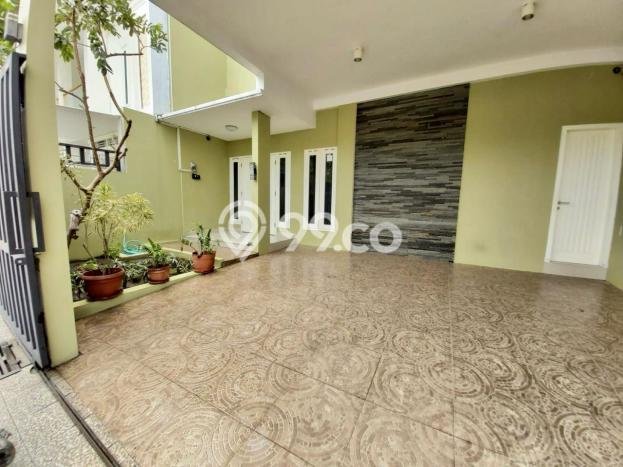 Lokasi terbaik! Rumah siap pakai dikontrakkan di Ngaglik LB 170m2 Lokasi terbaik! Rumah siap pakai dikontrakkan di Ngaglik LB 170m2