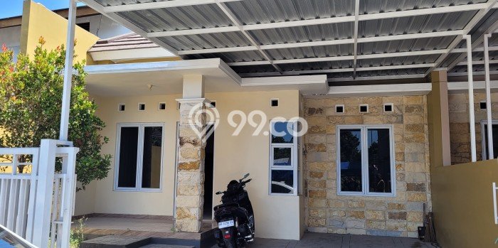 Dijual Cepat Rumah Bagus Siap Huni LB 180m2 di Ngaglik, Sleman Dijual Cepat Rumah Bagus Siap Huni LB 180m2 di Ngaglik, Sleman