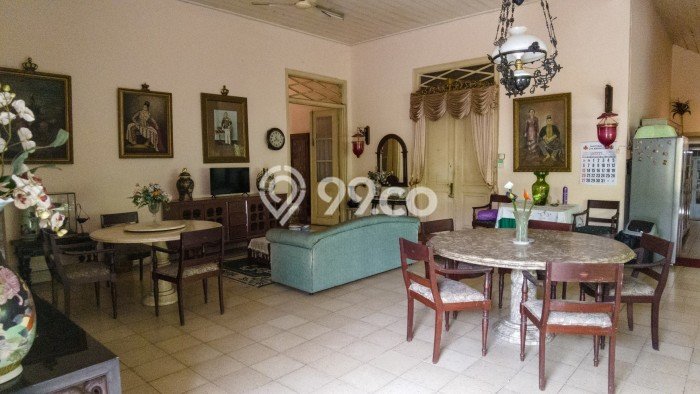 Rumah Strategis Mergangsan, Yogyakarta, Luas 2540m2m² Bangunan 345m2m² Rumah Strategis Mergangsan, Yogyakarta, Luas 2540m2m² Bangunan 345m2m²