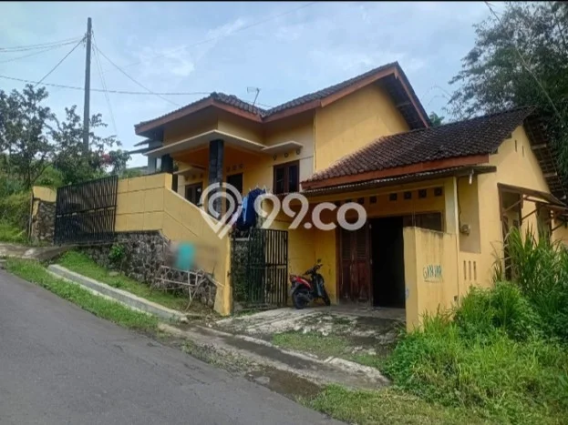 Jual Rumah Harga Miring Windusari Punya 2 KT & LT 700m2 Jual Rumah Harga Miring Windusari Punya 2 KT & LT 700m2