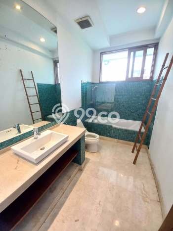 Rumah di patra kuningan, Jakarta Selatan, LT 581m² LB 560m² Rumah di patra kuningan, Jakarta Selatan, LT 581m² LB 560m²