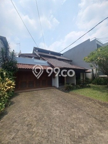 BEST PRICE! Rumah Berkualitas di , LT 368m2m² LB 320m2m² BEST PRICE! Rumah Berkualitas di , LT 368m2m² LB 320m2m²