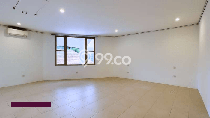 Hunian Modern dengan LT 400m2 & LB 800m2 Disewakan di Sudirman Hunian Modern dengan LT 400m2 & LB 800m2 Disewakan di Sudirman