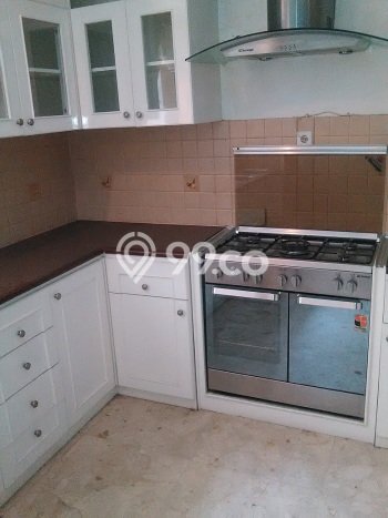 Rumah Asri area , 4 KM, Lingkungan Tenang, LT 320m2m² LB 400m2m² Rumah Asri area , 4 KM, Lingkungan Tenang, LT 320m2m² LB 400m2m²