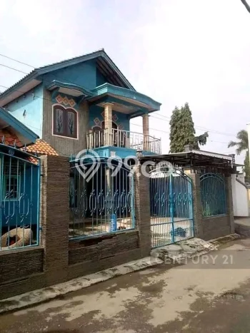 Disewakan! Rumah 4 Kamar Tidur &
2 Kamar Mandi di Cirebon Selatan, Cirebon Disewakan! Rumah 4 Kamar Tidur &
2 Kamar Mandi di Cirebon Selatan, Cirebon