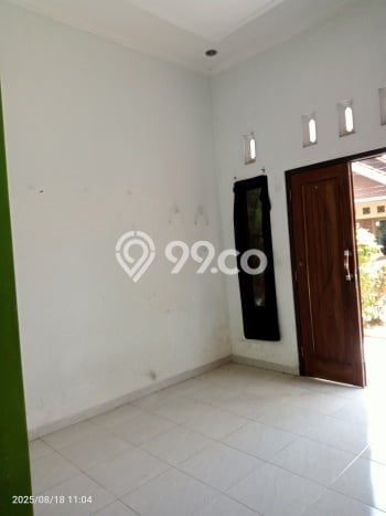 Disewakan Rumah Murah di Karyamulya Cirebon dengan 2 Kamar Tidur Disewakan Rumah Murah di Karyamulya Cirebon dengan 2 Kamar Tidur