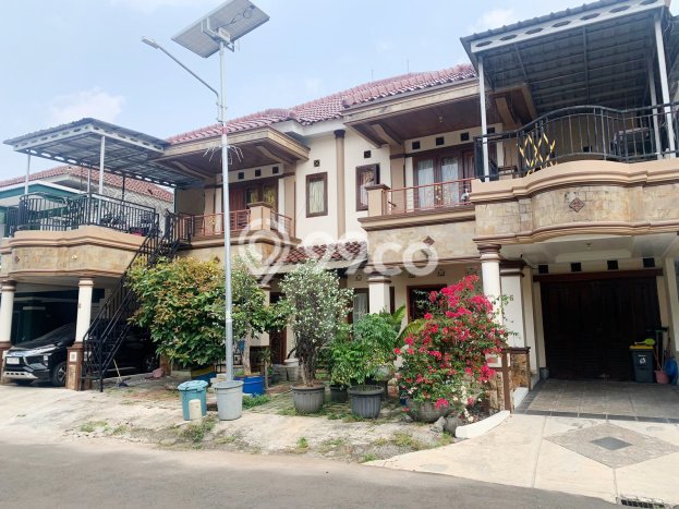 For Sale Rumah Mewah Exclusive di Ciledug, Tangerang For Sale Rumah Mewah Exclusive di Ciledug, Tangerang