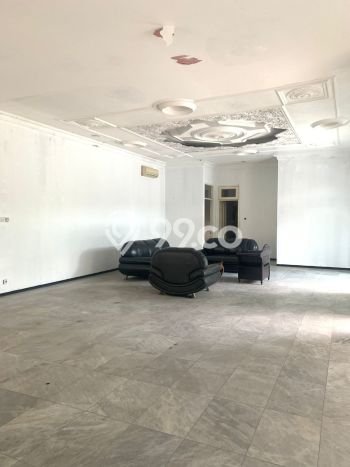Rumah Mewah Siap Huni LT 1000m2 di Jagakarsa, Jakarta Selatan Rumah Mewah Siap Huni LT 1000m2 di Jagakarsa, Jakarta Selatan