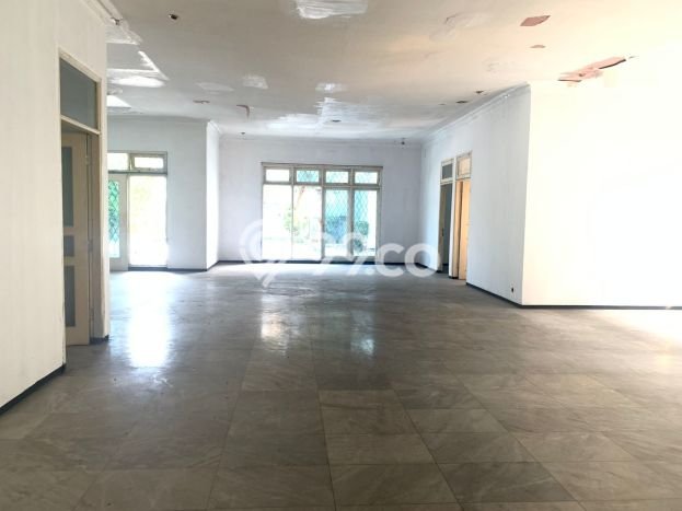 Rumah Mewah Siap Huni LT 1000m2 di Jagakarsa, Jakarta Selatan Rumah Mewah Siap Huni LT 1000m2 di Jagakarsa, Jakarta Selatan