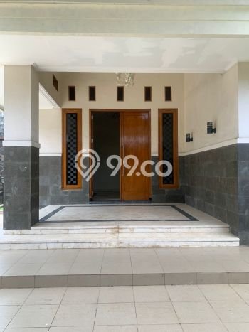 Rumah Elit LB 390m2 Siap Pakai Desain Elegan di Ciganjur, Jakarta Selatan Rumah Elit LB 390m2 Siap Pakai Desain Elegan di Ciganjur, Jakarta Selatan