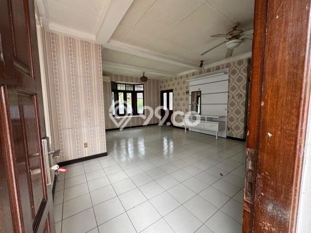 Rumah Elit LB 150m2 Siap Huni Desain Elegan di Bintaro, Tangerang Selatan Rumah Elit LB 150m2 Siap Huni Desain Elegan di Bintaro, Tangerang Selatan