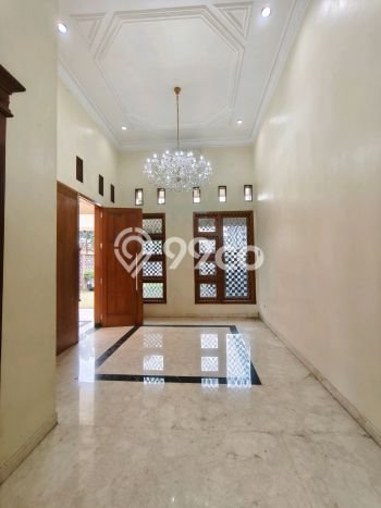 Rumah Elit LB 390m2 Siap Pakai Desain Elegan di Ciganjur, Jakarta Selatan Rumah Elit LB 390m2 Siap Pakai Desain Elegan di Ciganjur, Jakarta Selatan