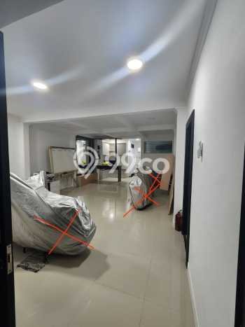 For Sale Hunian Rumah Terawat 4 KT di Bintaro, Tangerang Selatan For Sale Hunian Rumah Terawat 4 KT di Bintaro, Tangerang Selatan