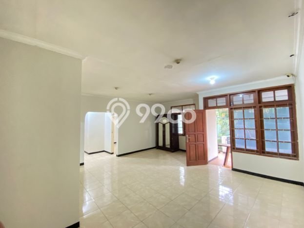 Dijual Rumah Luas Megah Dengan View Cantik di Ciganjur, Jakarta Selatan Dijual Rumah Luas Megah Dengan View Cantik di Ciganjur, Jakarta Selatan