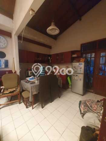Dijual Rumah 4 Kamar Lokasi Strategis Bagus dan Strategis di Ciputat Timur Dijual Rumah 4 Kamar Lokasi Strategis Bagus dan Strategis di Ciputat Timur