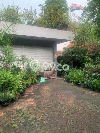 For Sale! Luxury House LT 365m2 Desain Modern di Gandaria For Sale! Luxury House LT 365m2 Desain Modern di Gandaria