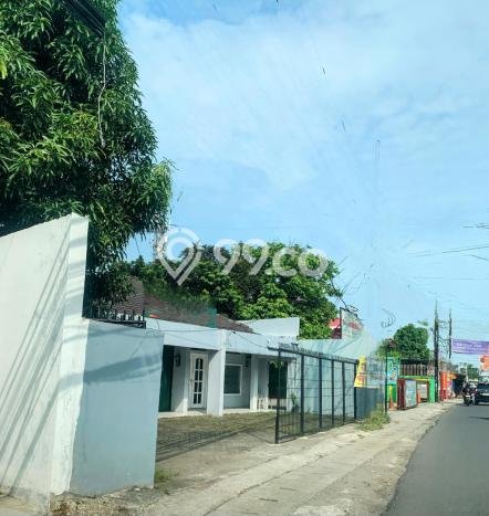 Untuk Dijual Ruko di Ciputat Timur Tangerang Selatan LT 484m2 / LB 370m2 Untuk Dijual Ruko di Ciputat Timur Tangerang Selatan LT 484m2 / LB 370m2