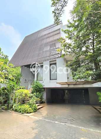 Rumah Mewah LB 350m2 Siap Huni Desain Elegan di Kemang, Jakarta Selatan Rumah Mewah LB 350m2 Siap Huni Desain Elegan di Kemang, Jakarta Selatan