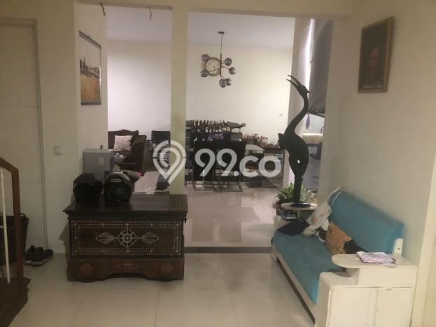 Rumah Modern Minimalis 4 KT Bisa Langsung Pindah di Taman Rumah Modern Minimalis 4 KT Bisa Langsung Pindah di Taman