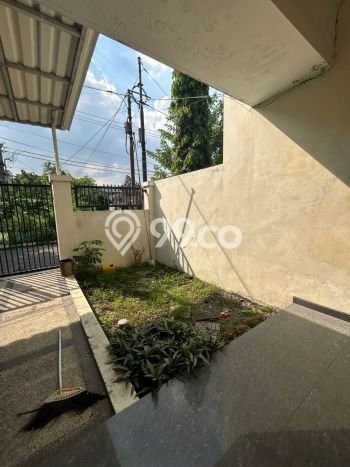 Dijual Rumah 4 Kamar Lokasi Ideal Bagus dan Strategis di Sidoarjo Dijual Rumah 4 Kamar Lokasi Ideal Bagus dan Strategis di Sidoarjo