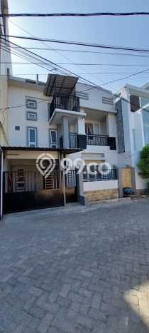 Rumah Terawat LT 128m² / LB 230m² di Kawasan Bisnis Rappocini, Makassar Rumah Terawat LT 128m² / LB 230m² di Kawasan Bisnis Rappocini, Makassar