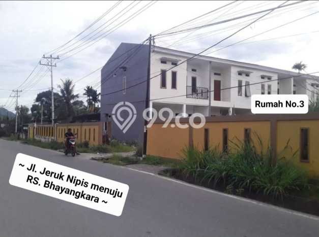 HUNIAN BERKELAS! Rumah Exclusive Abepura, Jayapura, LT 66m² Luas Bangunan 90m² HUNIAN BERKELAS! Rumah Exclusive Abepura, Jayapura, LT 66m² Luas Bangunan 90m²