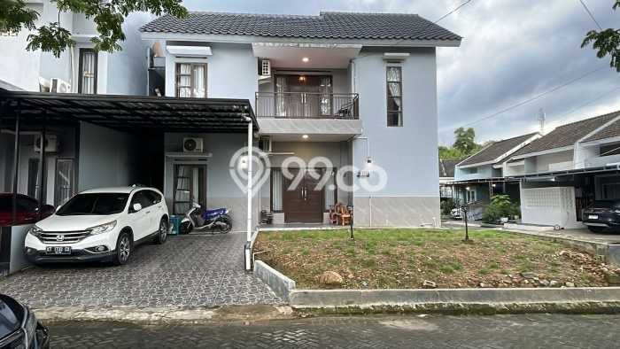 Rumah Eksklusif di Gn. Samarinda, Balikpapan, LT 162m² Bangunan 200m² Rumah Eksklusif di Gn. Samarinda, Balikpapan, LT 162m² Bangunan 200m²