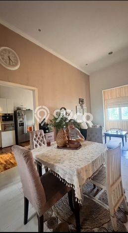 Disewakan! Rumah 3 Kamar Tidur &
2 Kamar Mandi di Jatikarya, Bekasi Disewakan! Rumah 3 Kamar Tidur &
2 Kamar Mandi di Jatikarya, Bekasi
