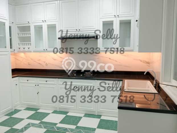Dijual Rumah Premium dengan Fasilitas Sekitar Komplit di Kembangan, Jakarta Barat Dijual Rumah Premium dengan Fasilitas Sekitar Komplit di Kembangan, Jakarta Barat