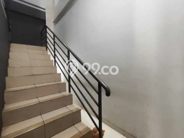 Ruko Dijual Lokasi Emas di Kembangan Luas 330m2 Ruko Dijual Lokasi Emas di Kembangan Luas 330m2